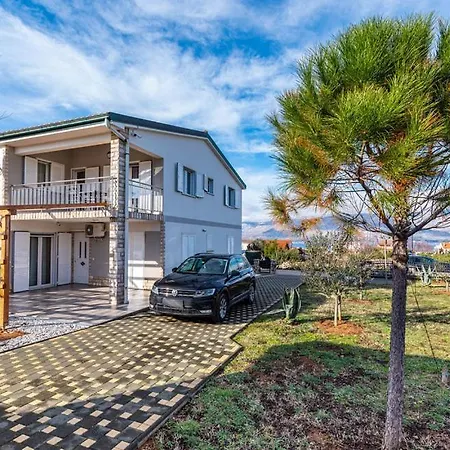Dil Apartment